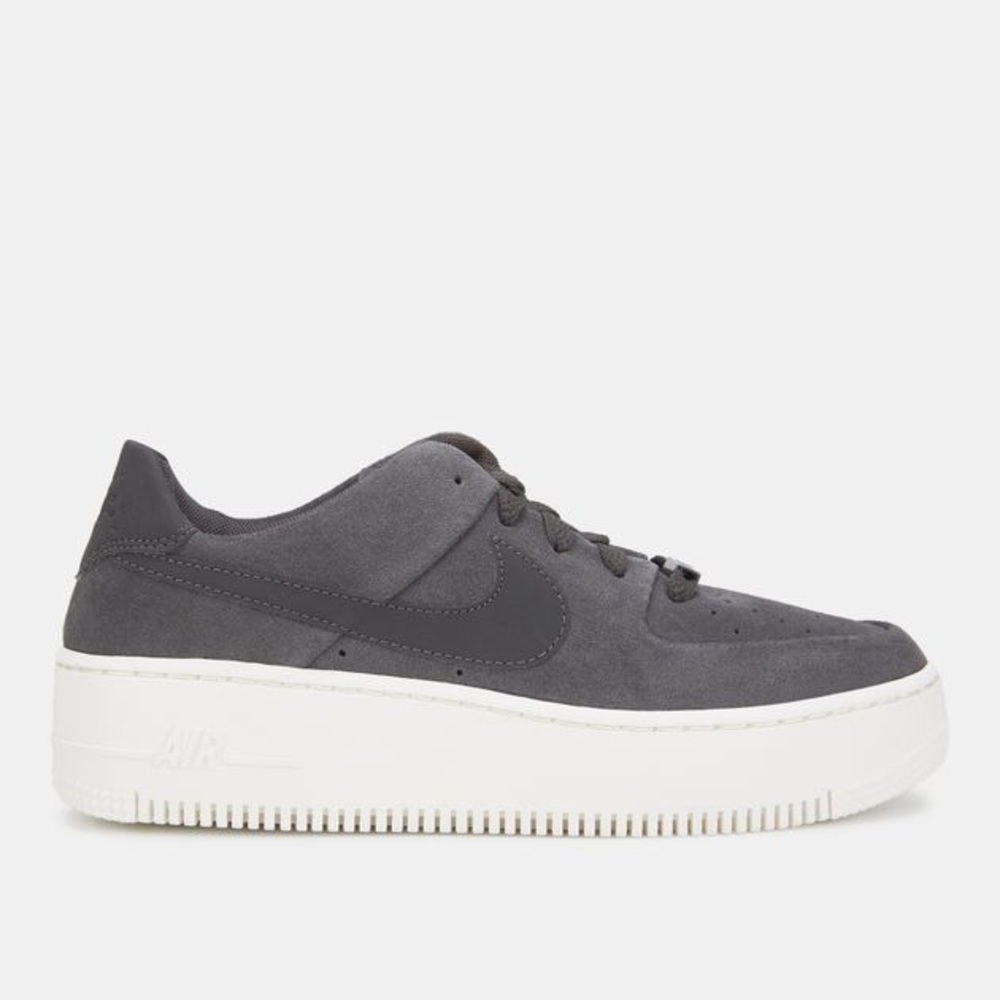 Nike Air Force one sage low